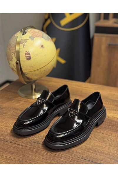 Parlak Hakiki Deri Tokalı Casual Ayakkabı