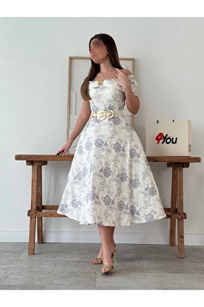 Generic Off-white midi dress with a delicate pattern and an elegant gold belt
