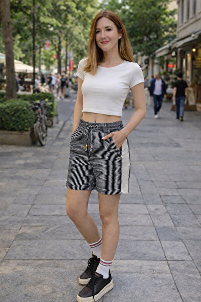 comstar Ženske trendi premium udobne Prugasto dimljene šortseve