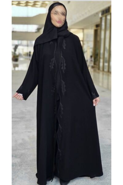 Hasnaa Abaya Abaya made of royal fabric with Hari embroidery. Available sizes.