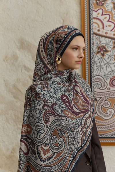 Qef كوبرا بريف منقوش شال بلوسوم أحمر بني