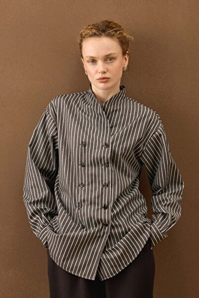 Ceylan Otantik Black Striped Mock Neck Retro Shirt