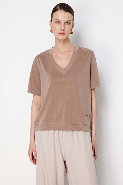 ON V Yaka Kısa Kollu Bluz