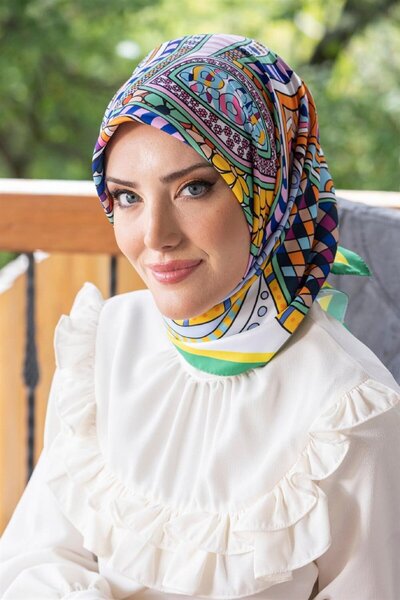 NESSCARF نيفينيا حك وشاح أبيض