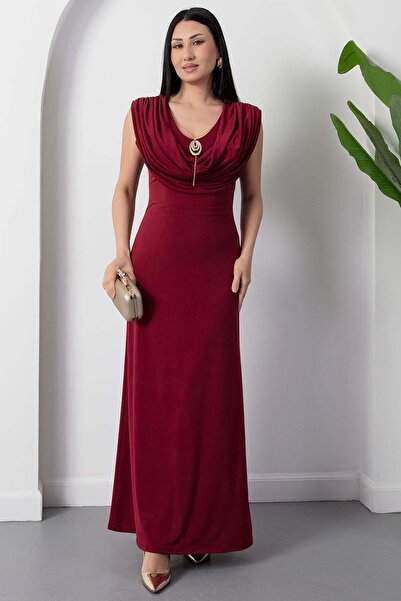 PULLIMM Φόρεμα με λαιμόκοψη και κολιέ Degaje Sandy 2026-4542