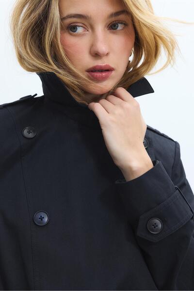 Stradivarius Basic short trench coat