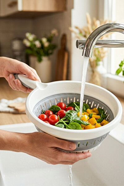 CALVERA 3 Litre Katlanabilir Süzgeç - BPA Free Silikon Saplı Yer Tasarruflu Mutfak Süzgeci (36cm x 13cm)