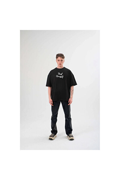 Narnuga Crew Neck Printed Oversize T-Shirt - Black -