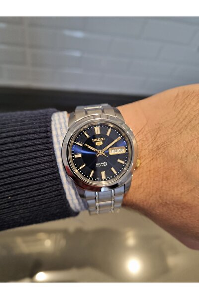 Seiko 5- Steel Bracelet with Auto Calendar 3 Atm Water Resistant Men Wrist Watch