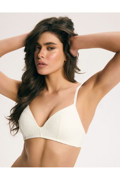 ESOTIQ BLOOVII Wireless Push Up Bra Molded Cups Super High Comfort with Flora...