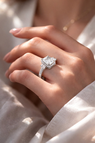 REBORN DESIGN Silver Square Baguette Single Stone Model Ring