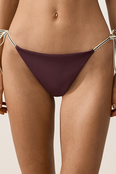 Oysho Yanları bağcıklı slip