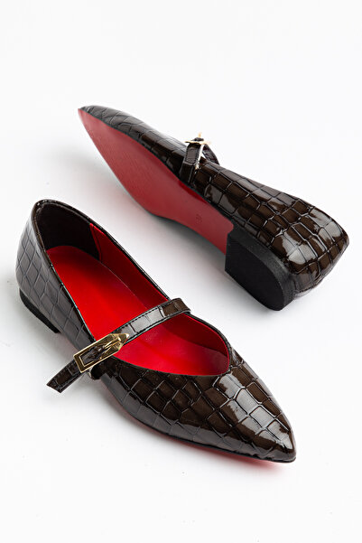 AYENDE MODA Brown Crocodile Patent Leather Buckled Pointed Toe Women's Casual...