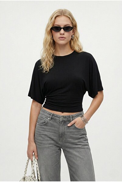 Ritnice Women's Zoe Fitted Crew Neck Short Sleeve Black Knitted Blouse