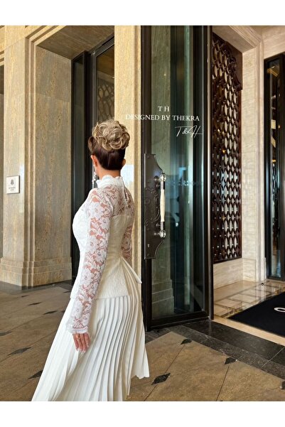 Verona فستان ميدي أبيض دانتيل فاخر بقصة كورسيه وتنورة بليسيه – تصميم أنيق للم...