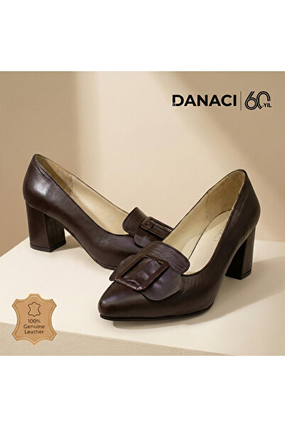 DANACI Deri Toka Detaylı Kalın Topuklu Günlük ve Klasik Ayakkabı