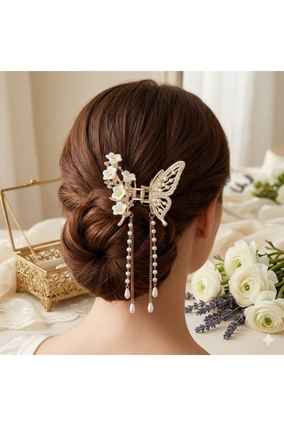 Daily Bazaar Κομψή μεταλλική πόρπη με φιγούρα πεταλούδας και λεπτομέρεια από ...