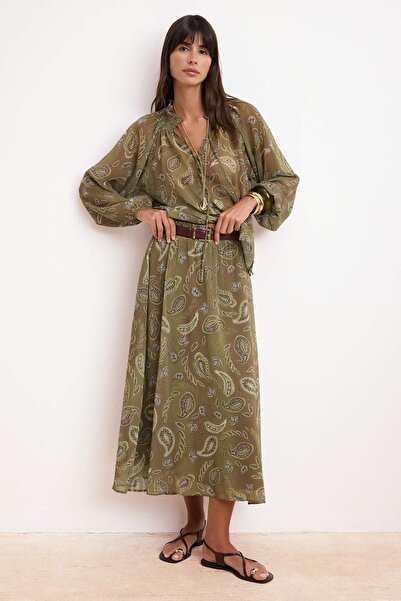 Trendyol Collection Khaki-Mehrfarbiges transparentes Hemd mit Schalmuster TWO...