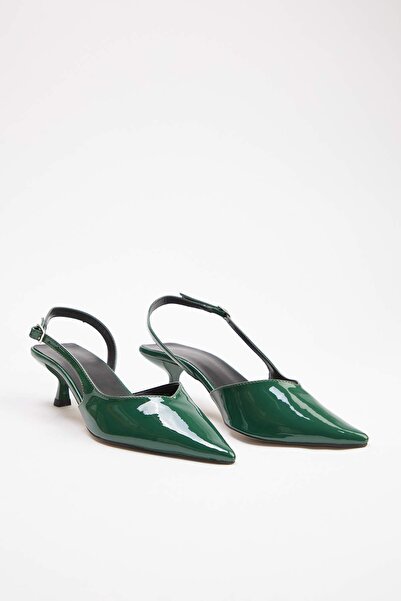 TRENDYOL SHOES Grünes Lackleder 4,5 cm Damen Klassische Schuhe mit Absatz TAK...