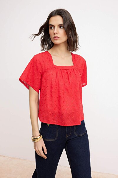 Trendyol Collection Roșu brodat decolteu pătrat țesut Bluză TWOSS26BZ00544