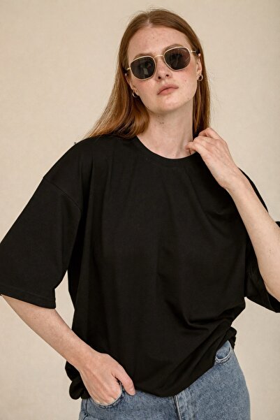 Le Touche Βασικό γυναικείο μπλουζάκι κανονικής εφαρμογής oversized Μαύρο T-shirt