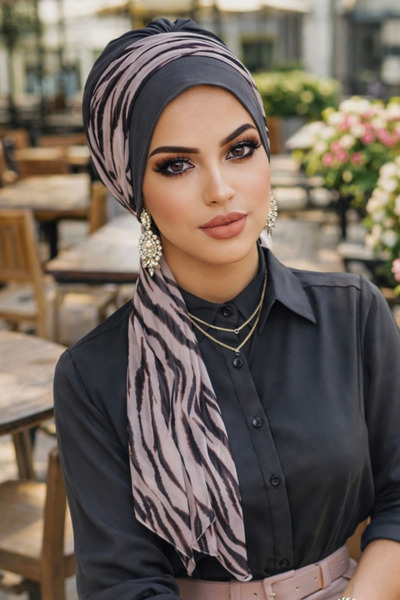 Aişe tesettür Dimljeni zebra šal kapa