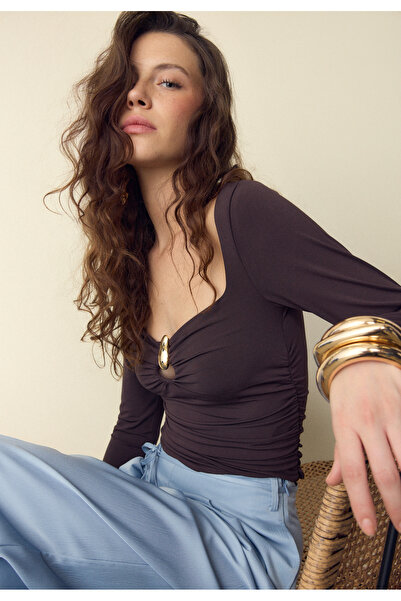 Stradivarius Long sleeve T-shirt with metal buckle