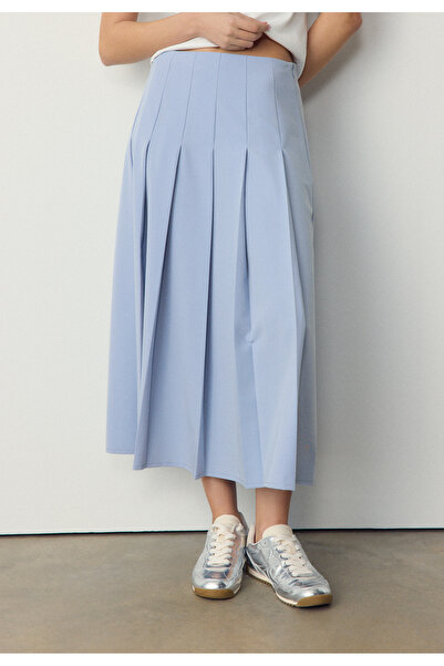 Stradivarius تنورة ميدي مع طيات مربعة