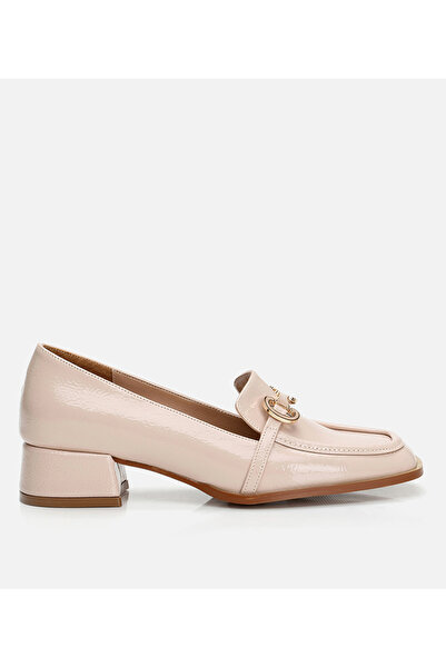 Hotiç حذاء لوفر إكرو للسيدات