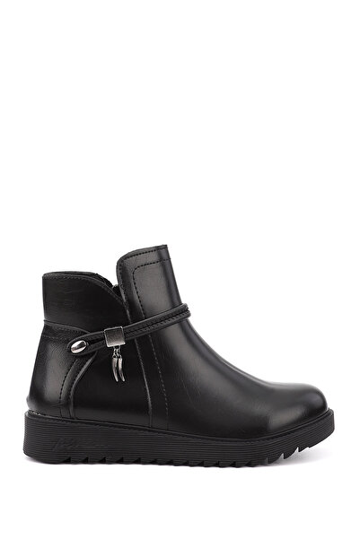 GÖNDERİ(R) Women's black zippered thick soled boots
