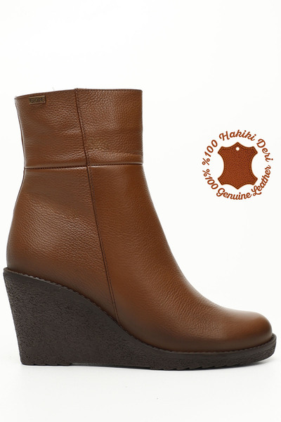 GÖNDERİ(R) Női/lányos barna úszócipős, éksarkú valódi bőr csizma