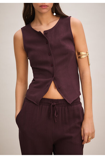 Stradivarius ظهر بدون أكمام بأزرار