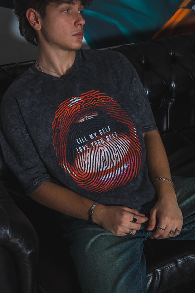 Sekizbiraltı Love Your Self Oversize Unisex πλενόμενο μαύρο φούτερ