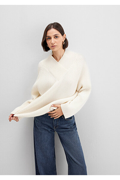 Mavi Yün Karışımlı Ekru V Yaka Kazak Oversize / Geniş Kesim 1710829-70057