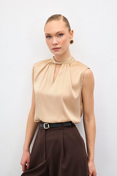 Sateen Yaka Detaylı Saten Bluz - Bej
