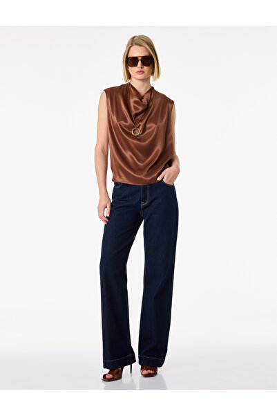 Koton Αμάνικη σατέν μπλούζα με γιακά Degaje