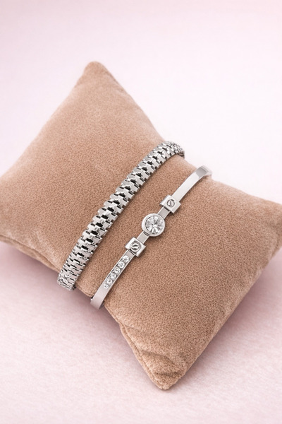 Crc Bijuteri سوار نسائي فضي اللون مكون من قطعتين