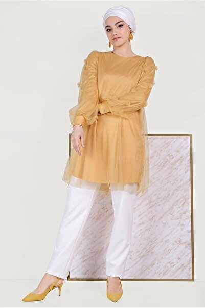 Alvina Three-Dimensed Flower and Tule Detailed Tunic 40519