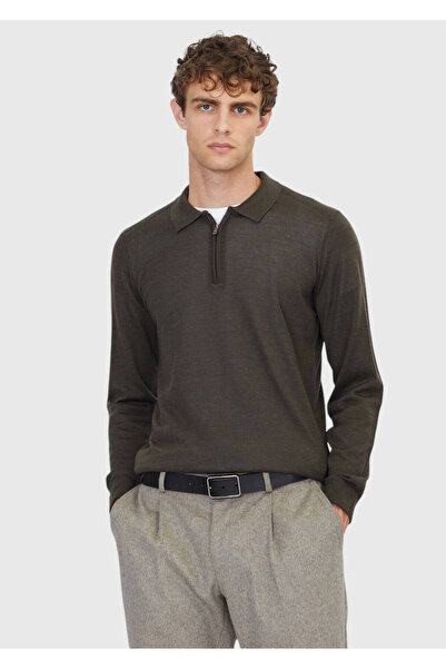 Ramsey سترة تريكو مصنوعة من مزيج الصوف المحبوك ذو ياقة بولو باللون الكاكي