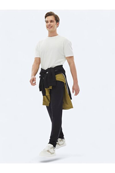 Kip Чорні спортивні штани - зручний та стильний дизайн