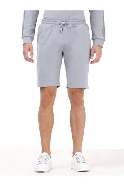 Kip برمودا رياضية محبوكة باللون الرمادي