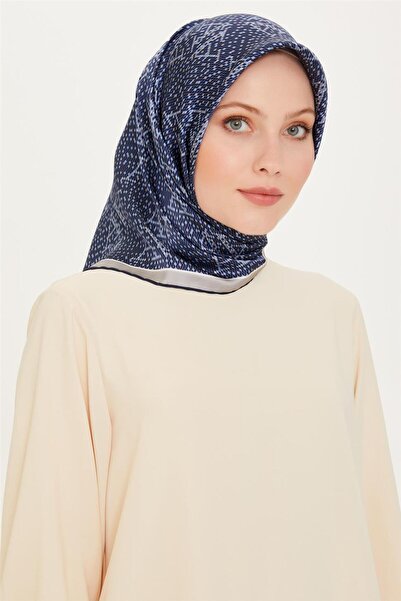 Armine بنقشة المونوغرام سورا ساف حرير وشاح 9228D 82