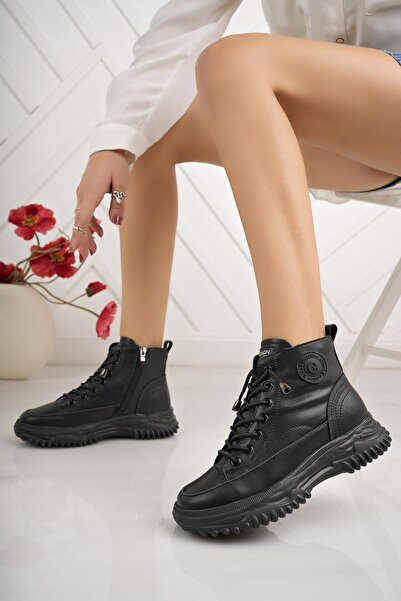 Guja 24K310 13 Siyah Fermuarlı Fashion Kadın Bot