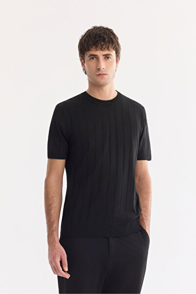 Avva Men's Black Crew Neck Easy Ü Tulle Enen Anti-Wrinkle Regular Fit Knitwea...