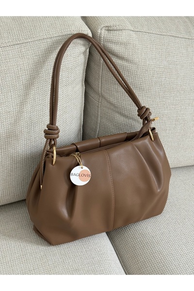 BAGLOVİS SREDNJE VELIČINE BEŽ ŽENSKA TORBA ZA RAME SA DETAJLOM UGLAŠA NA KAIŠ...