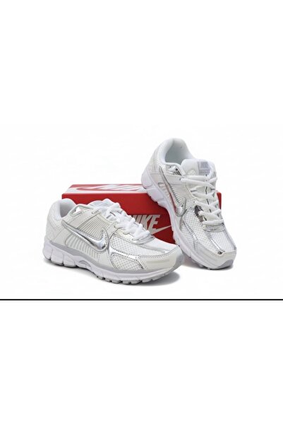 Nikin حذاء زوم فوميرو 5 مريح و انيق