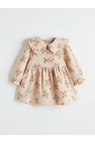 LC Waikiki Bebe Yaka Çiçekli Kız Bebek Müslin Elbise