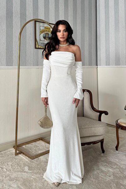 Feminist Drapeli Takma Kol Detaylı Kadife Abiye Beyaz 0801068