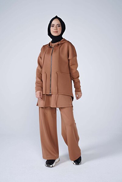 Thesetthur Puf Kumaş Kapşonlu Fermuar Ve Büzgü Detaylı Kap Taba