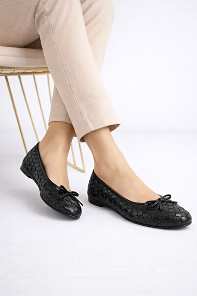 Noliva حذاء باليه نسائي أسود من الجلد الصناعي بنمط محبوك وربطة فيونكة